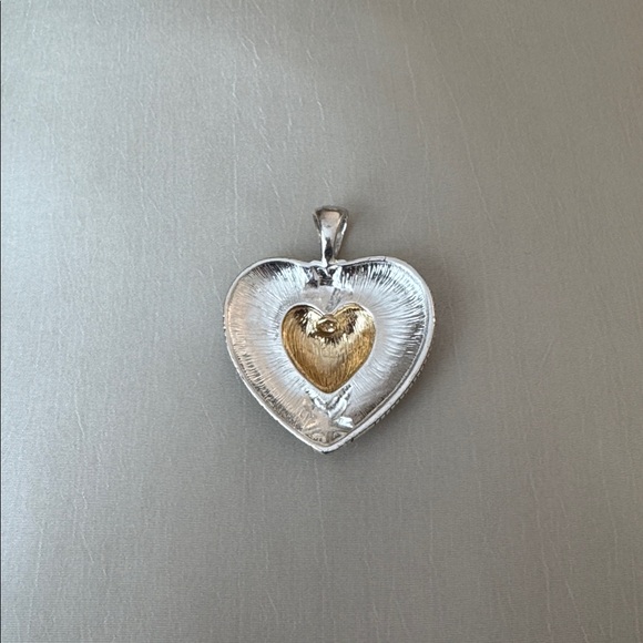 ❤️ New! Heart Pendant - Picture 2 of 3